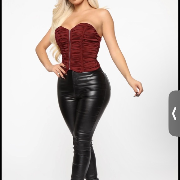 Ruched corset crop top zip up - Picture 4 of 10